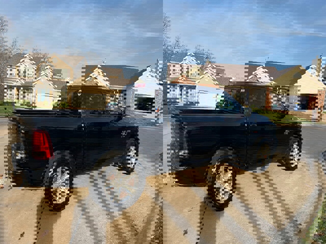 Used 2013 RAM 1500 Sport w/ Sport Premium Group image 13