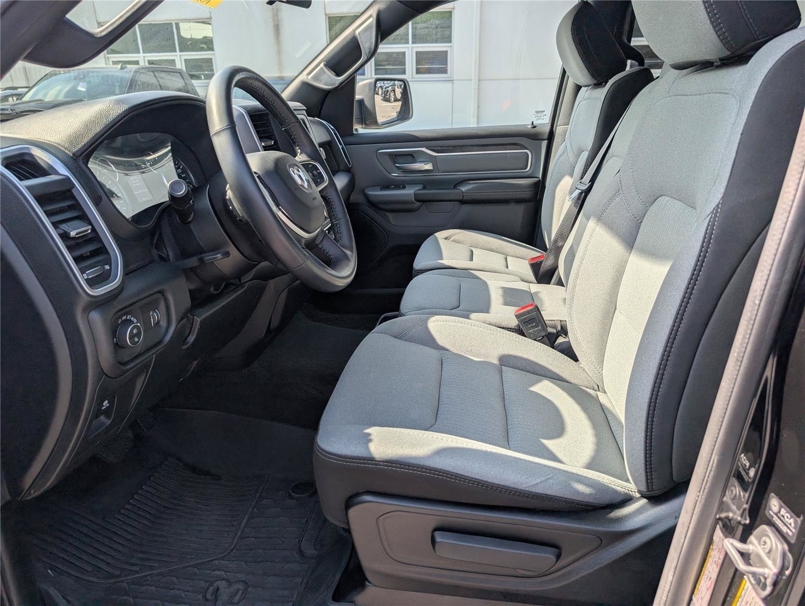 Used 2022 RAM 1500 Big Horn AWD/4WD image 15
