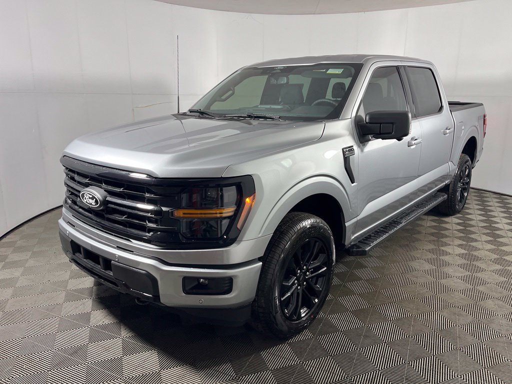 New 2026 Ford F150 XLT w/ Equipment Group 302A MID