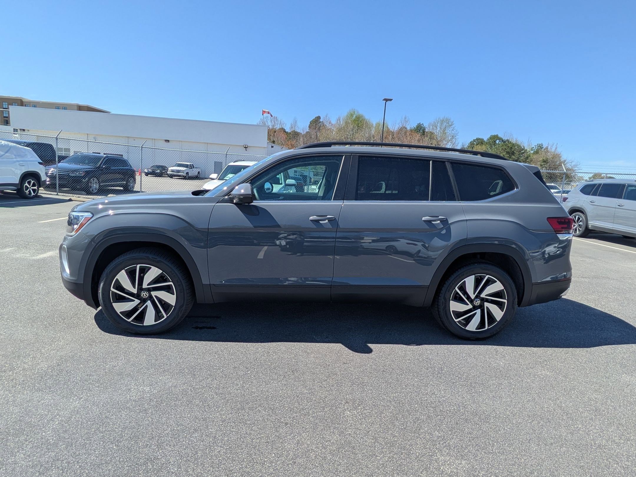 New 2026 Volkswagen Atlas SE AWD/4WD image 5