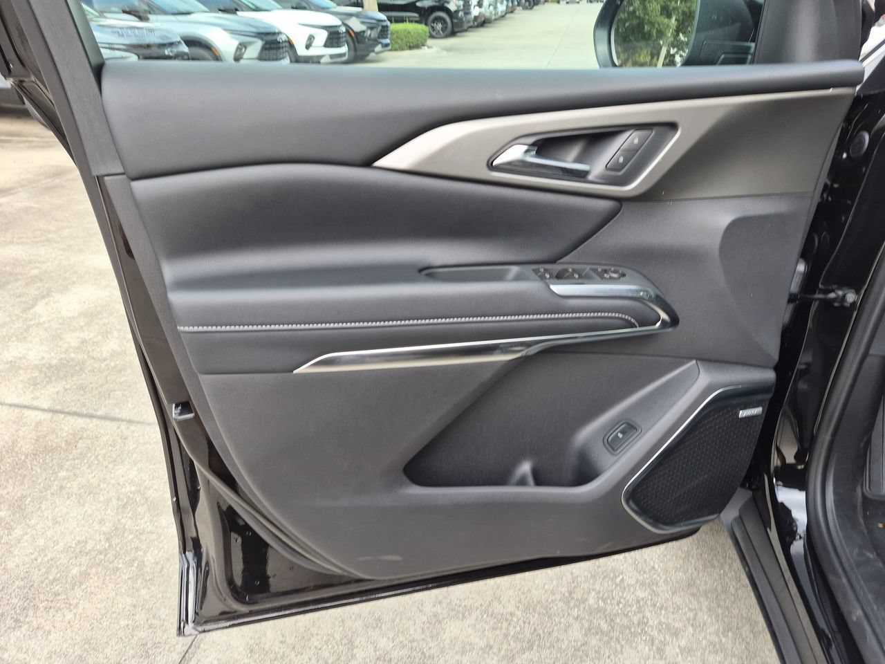 New 2026 Chevrolet Traverse LT w/ Enhanced Driving Package FWD image 18