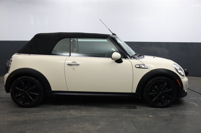 Used 2015 MINI Cooper S image 4