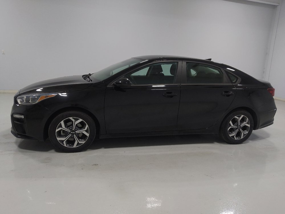 Used 2020 Kia Forte LXS FWD image 2