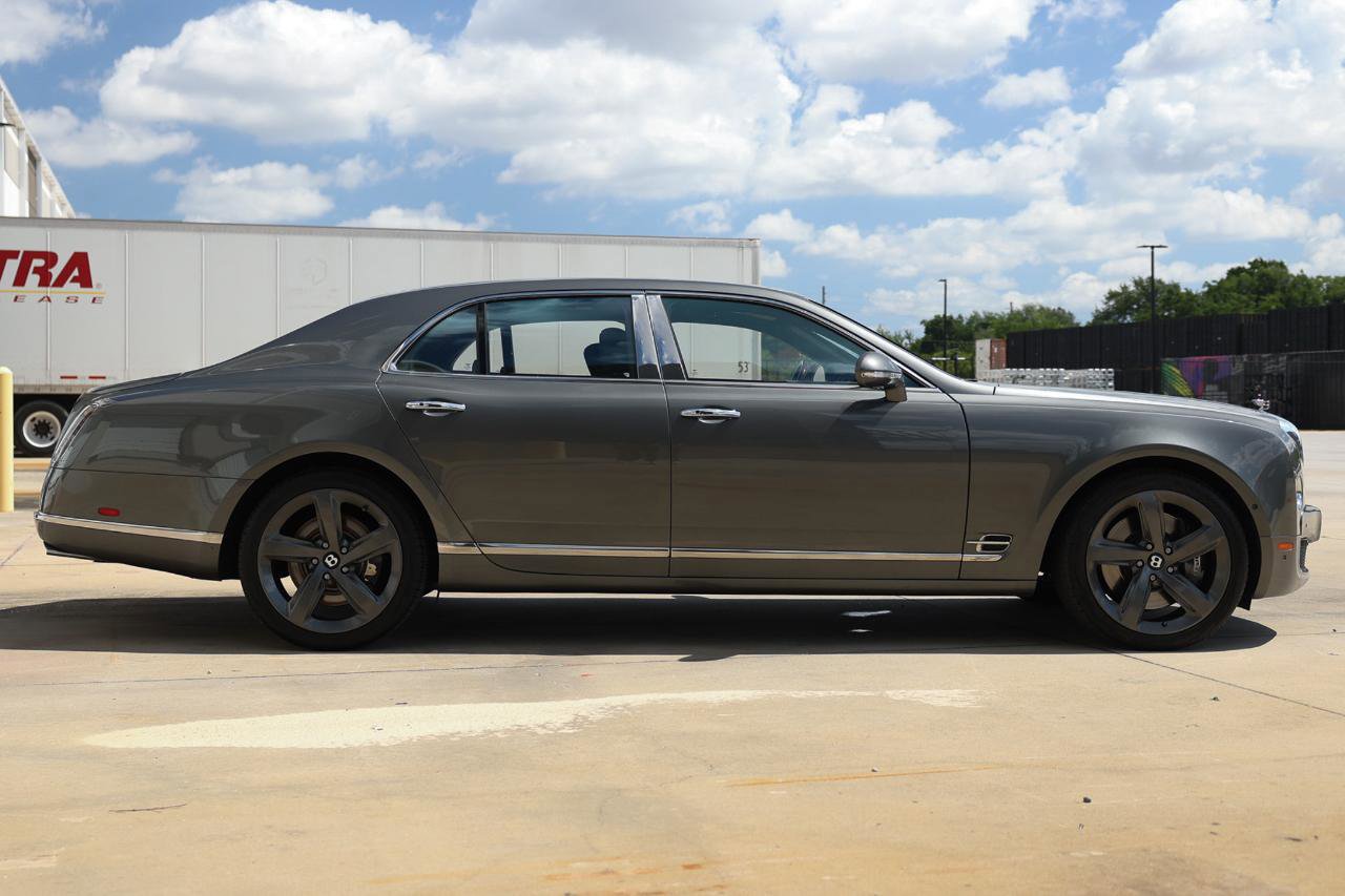Used 2016 Bentley Mulsanne Speed RWD image 15