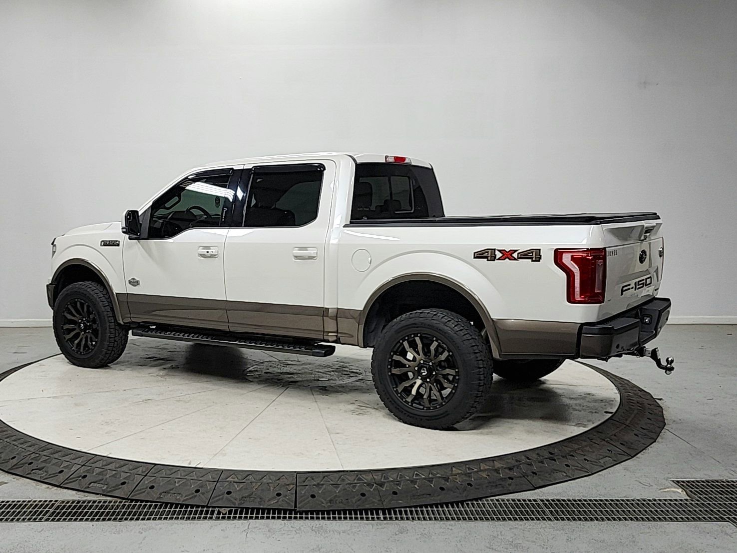 Used 2019 Ford F150 King Ranch image 5