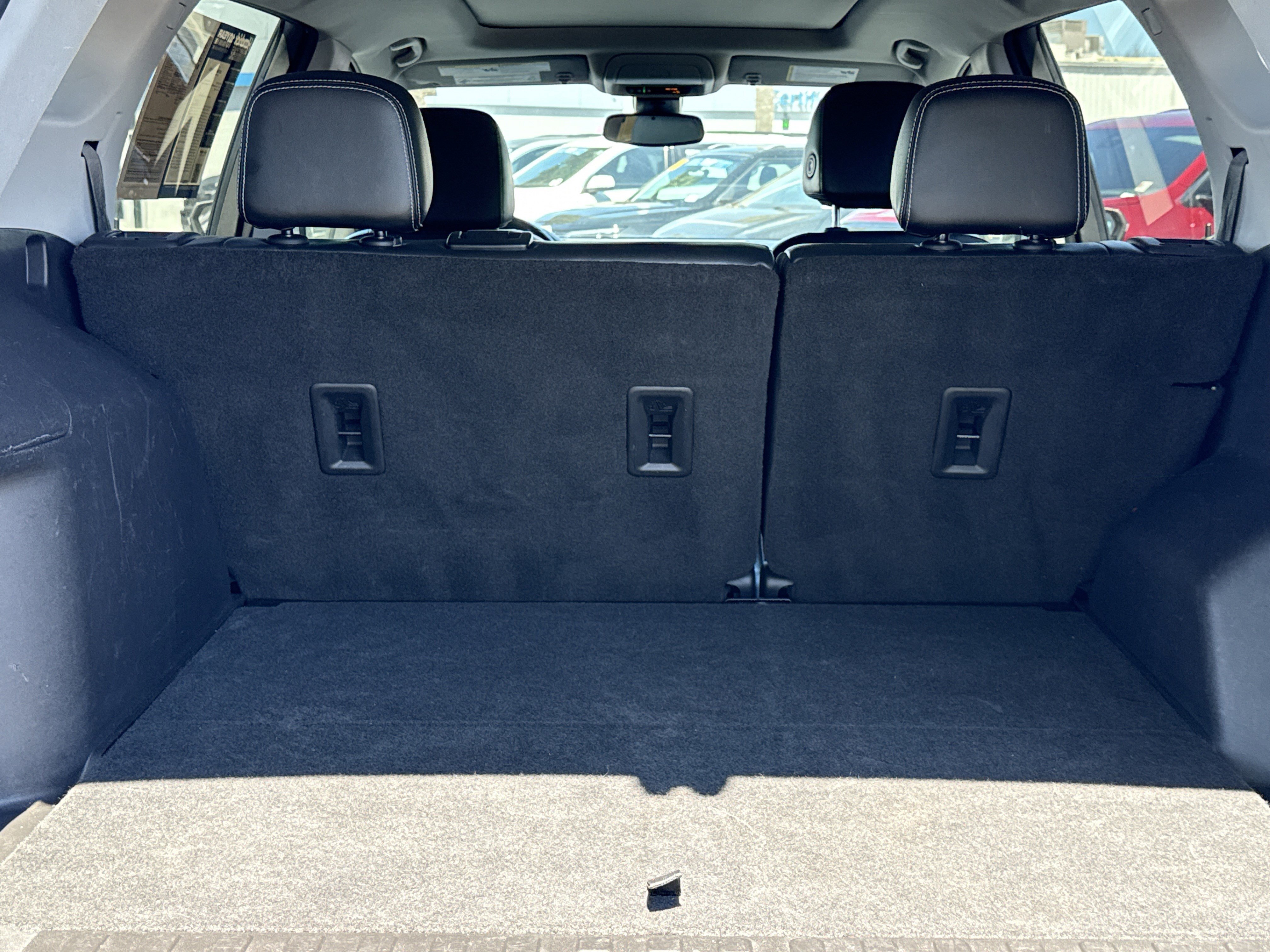 Used 2022 GMC Terrain SLT w/ LPO, Floor Liner Package image 31