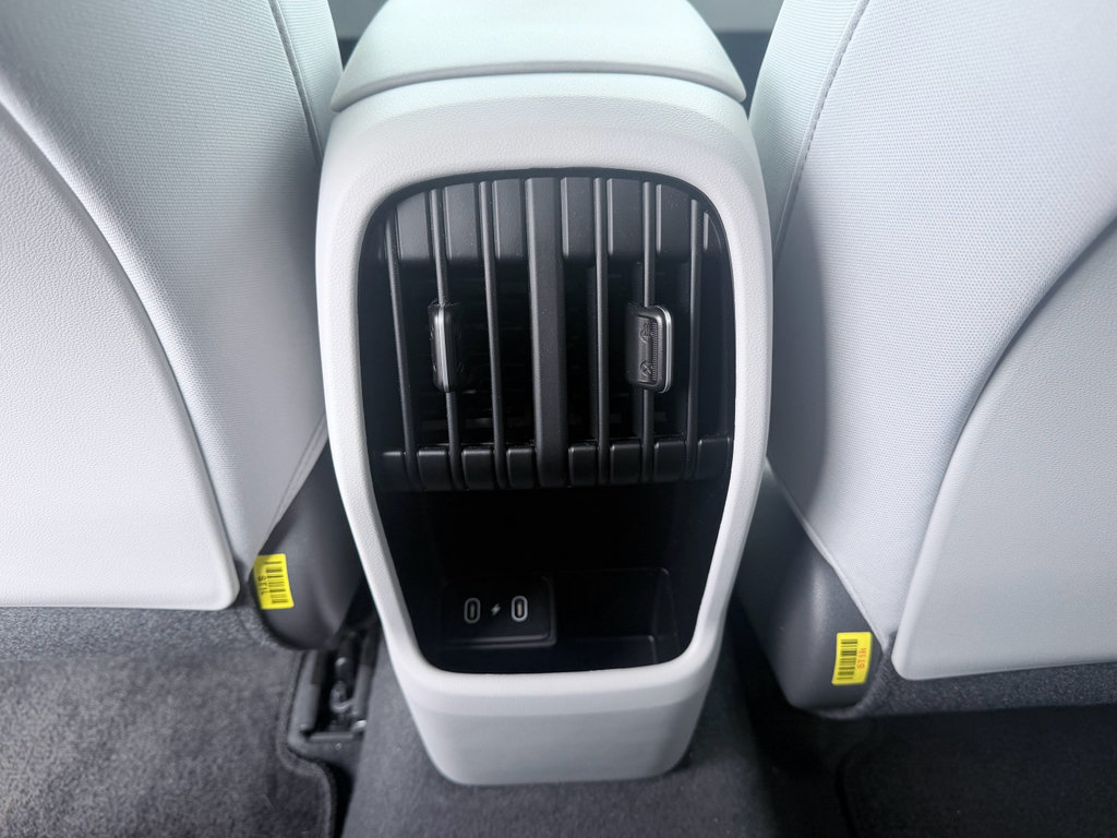 Used 2024 Hyundai Kona SEL FWD image 27