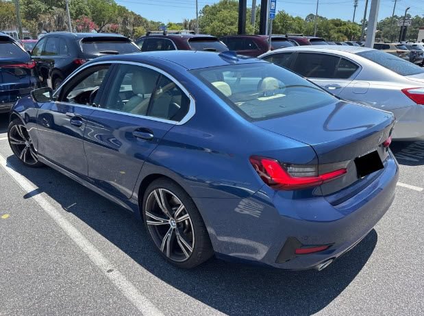 Used 2022 BMW 330i Sedan w/ Driving Assistance Package RWD image 5