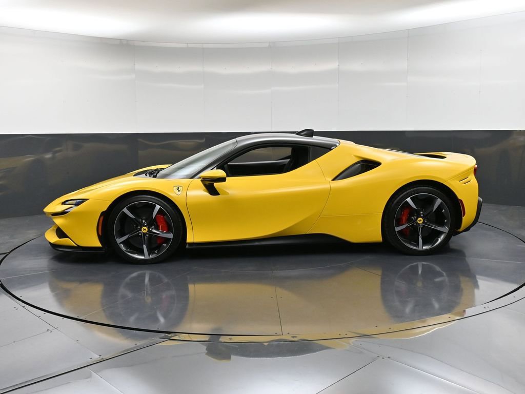 Used 2023 Ferrari SF90 Stradale AWD/4WD image 2