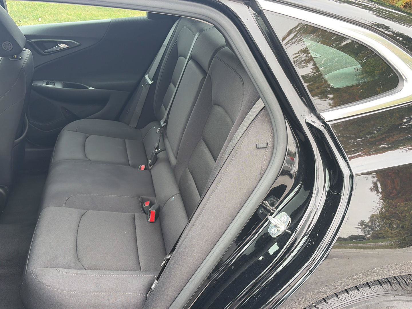 Used 2024 Chevrolet Malibu LT FWD image 11