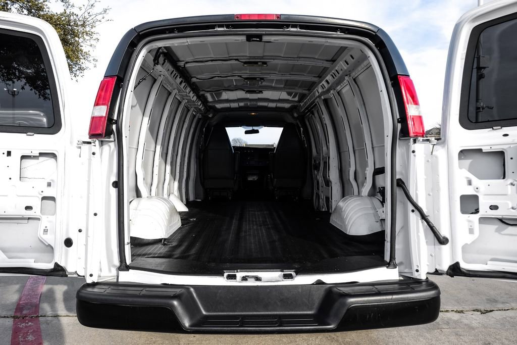 Used 2022 Chevrolet Express 2500 Extended w/ Driver Convenience Package image 45