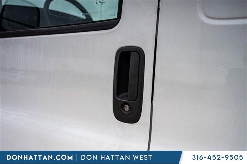 Used 2023 Chevrolet Express 2500 w/ Driver Convenience Package image 29