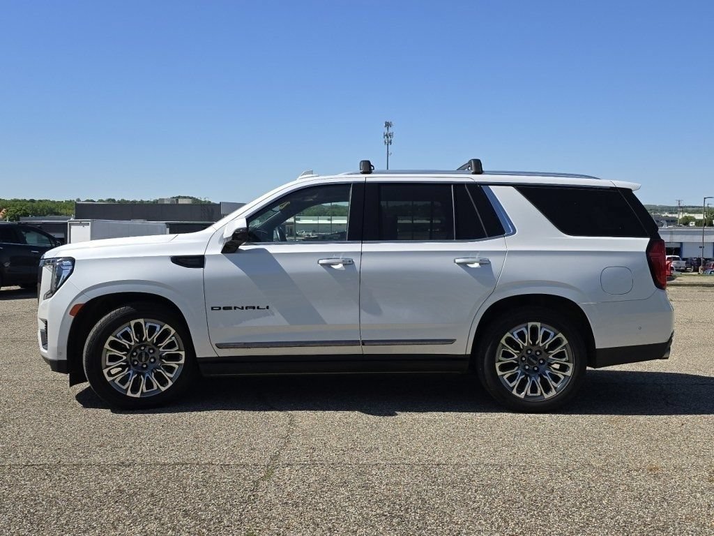 Used 2024 GMC Yukon Denali Ultimate AWD/4WD image 19
