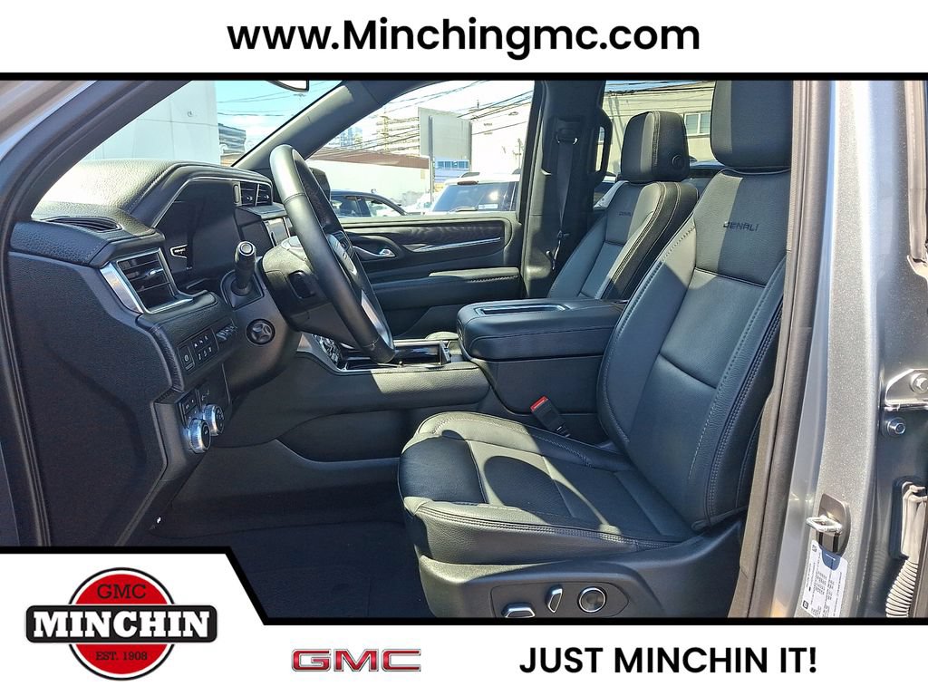 Used 2023 GMC Yukon Denali AWD/4WD image 15