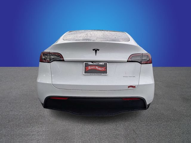 Used 2024 Tesla Model Y Long Range AWD/4WD image 4