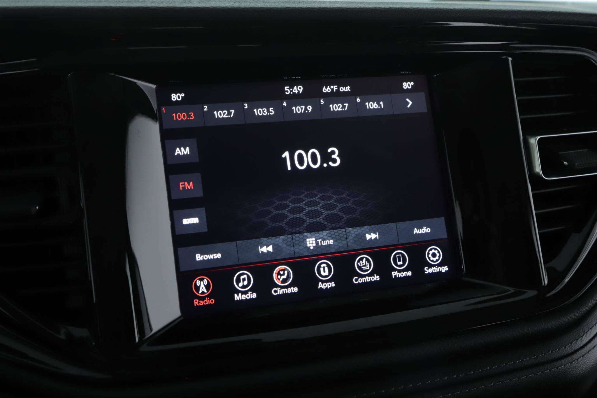 Used 2021 Dodge Durango SXT image 11