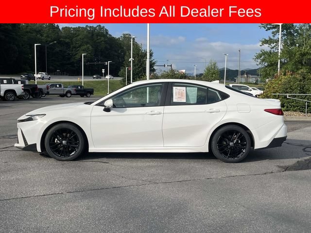 Used 2025 Toyota Camry SE FWD video 2
