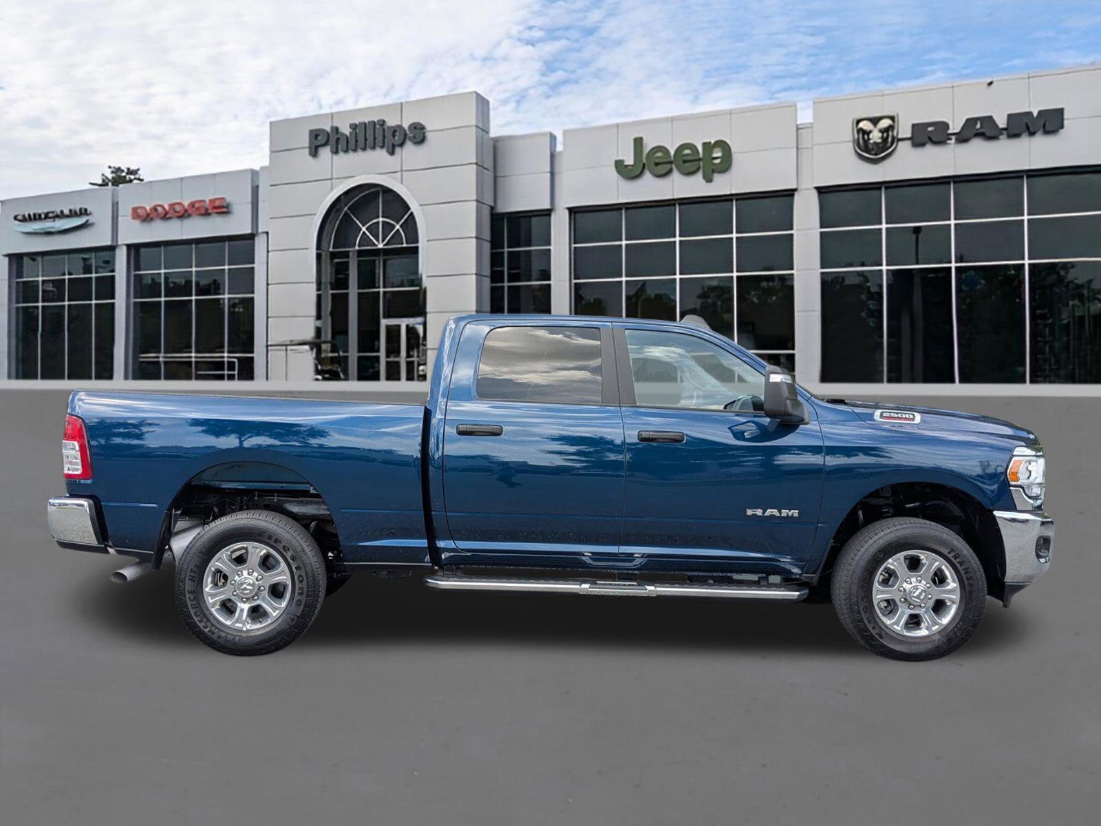Used 2024 RAM 2500 Big Horn w/ Bed Utility Group AWD/4WD image 2