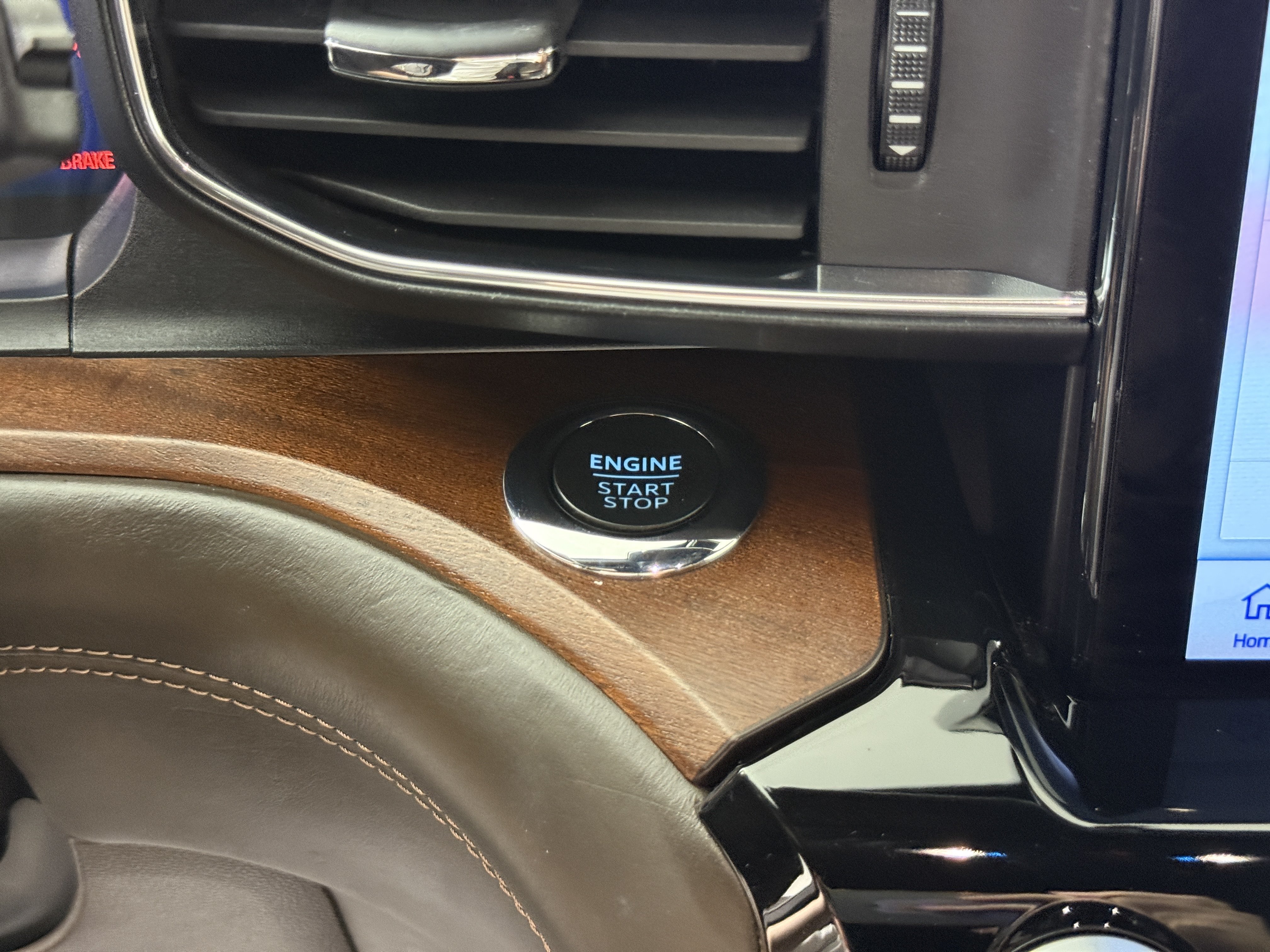 Certified 2023 Ford Explorer King Ranch w/ Technology Package RWD image 27