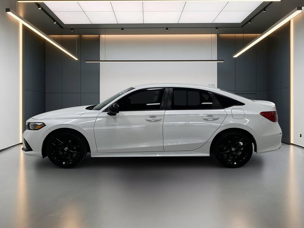 Used 2023 Honda Civic Sport image 2