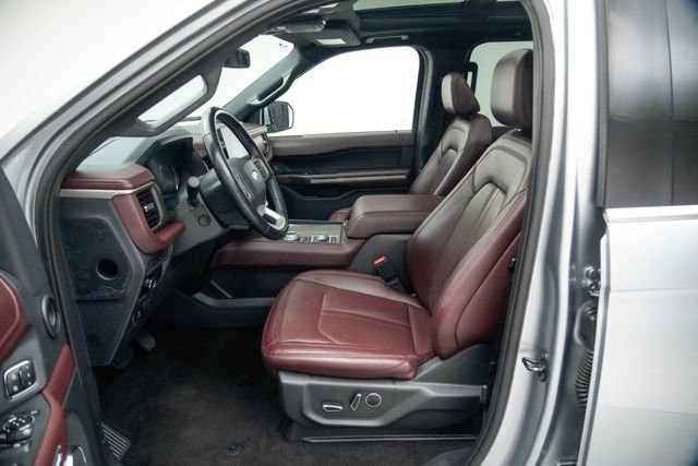Used 2023 Ford Expedition Limited image 23