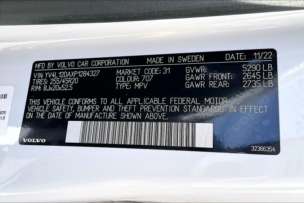 Used 2023 Volvo XC60 B5 Ultimate w/ Climate Package image 43