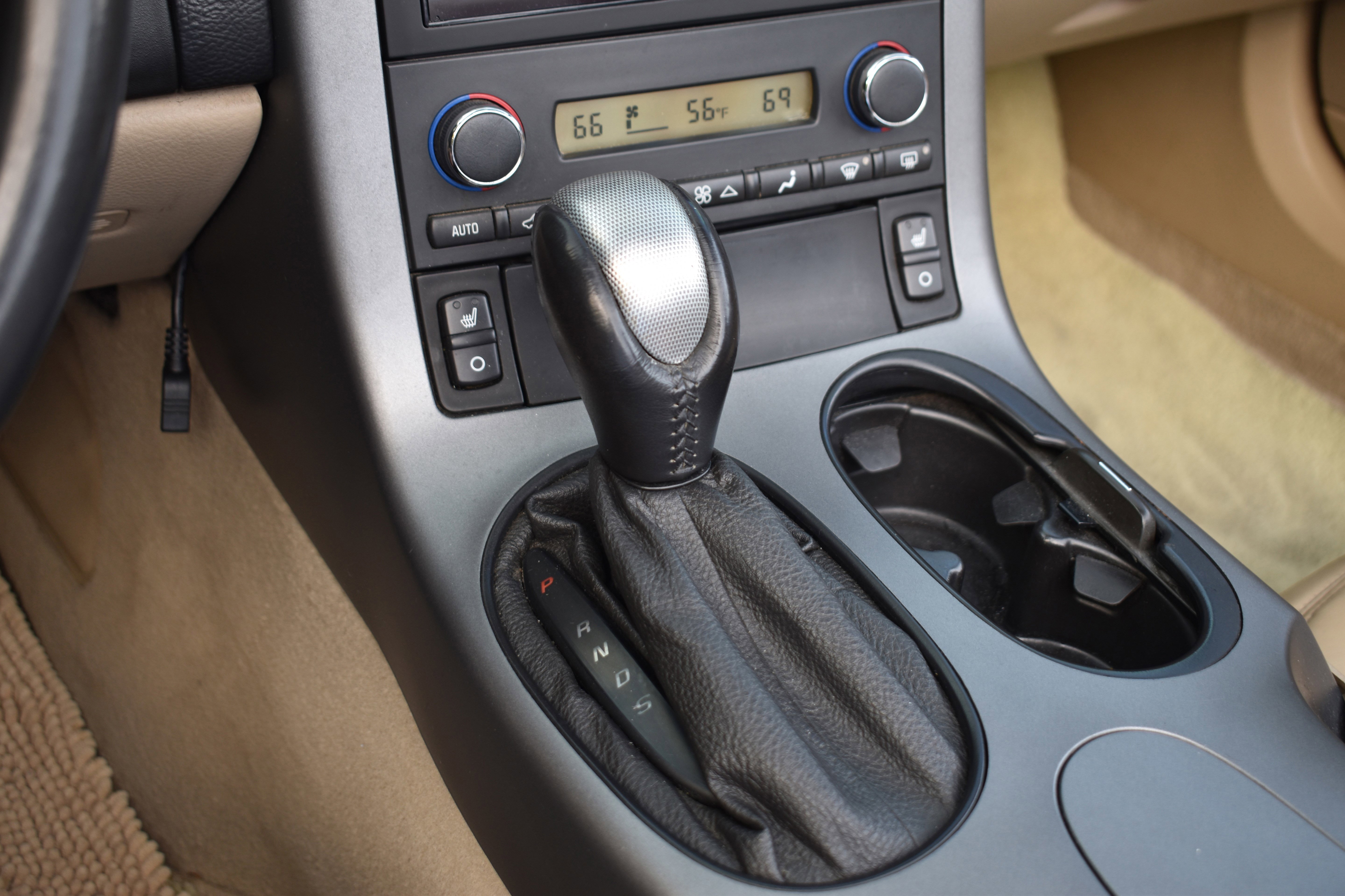 Used 2006 Chevrolet Corvette Convertible w/ Preferred Equipment Group image 21