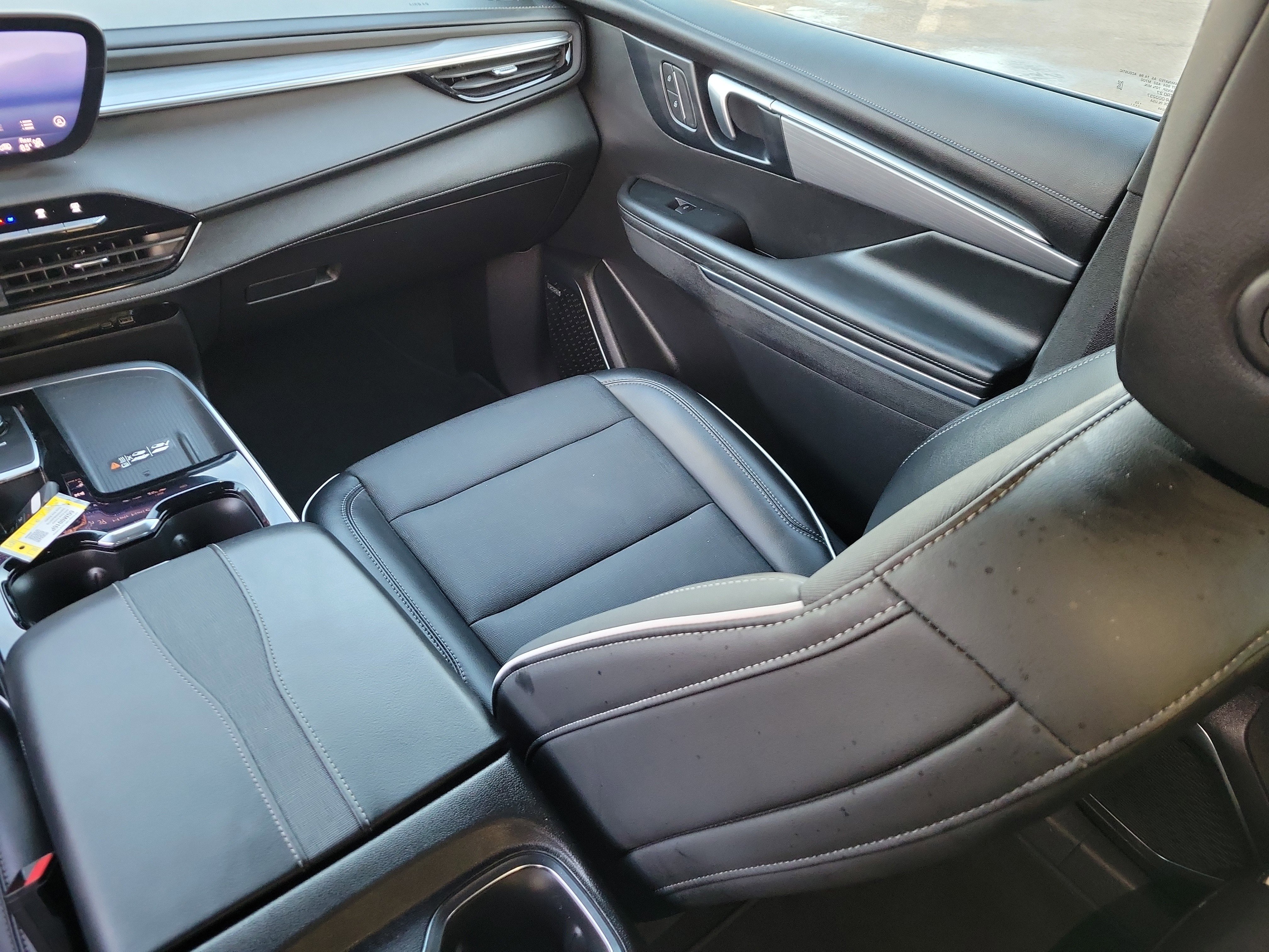 Certified 2025 Buick Enclave Preferred image 19