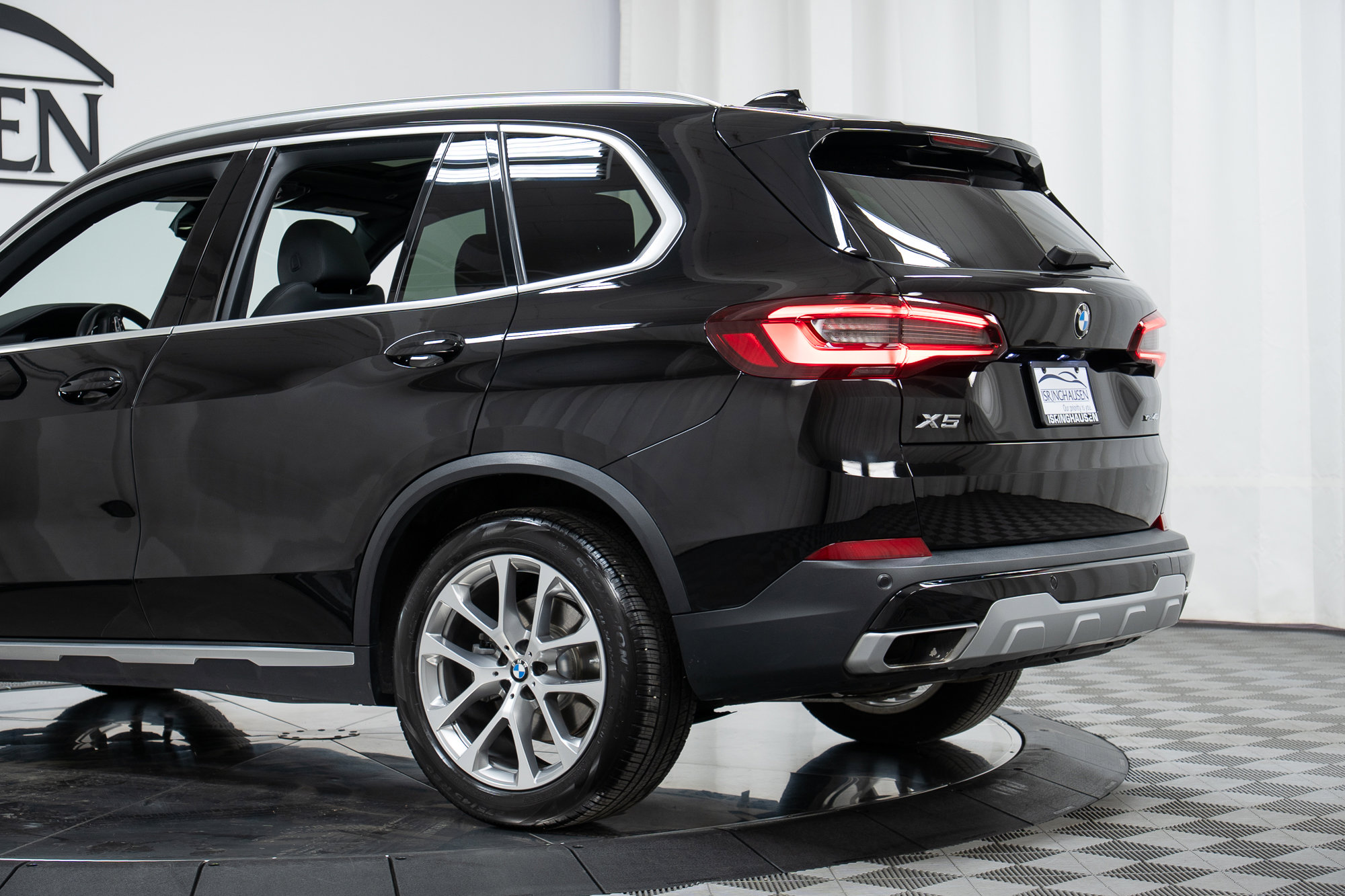 Used 2021 BMW X5 xDrive40i w/ Premium Package AWD/4WD image 29