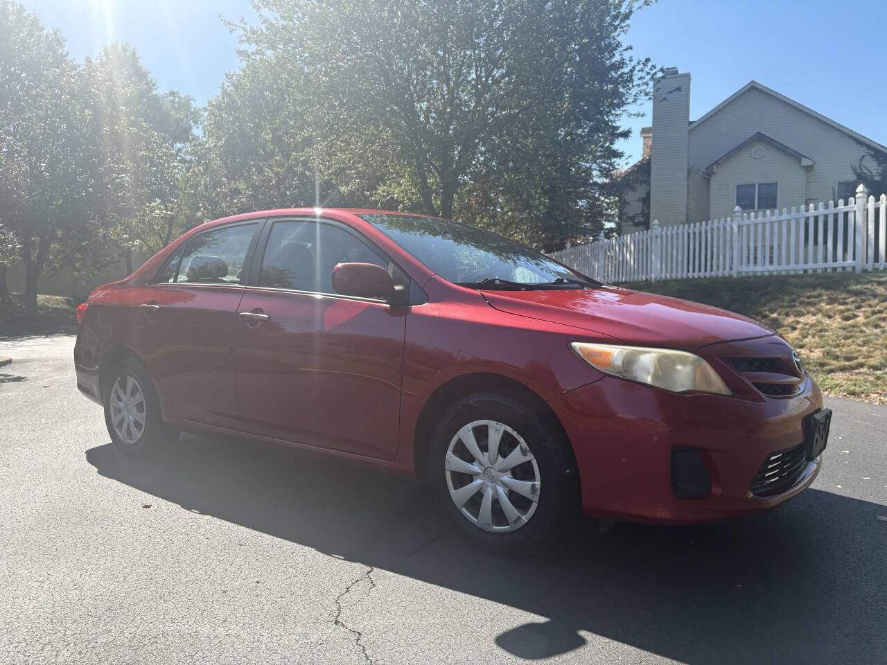 Used 2011 Toyota Corolla LE image 3