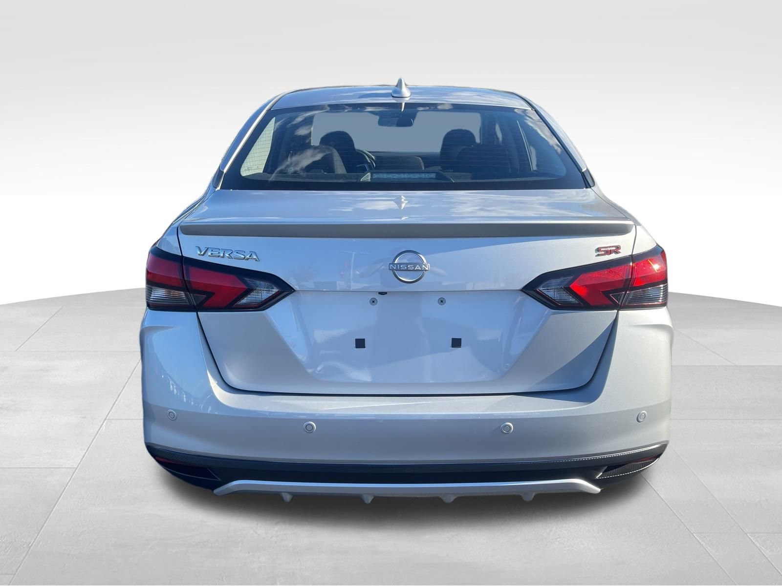 New 2025 Nissan Versa SR w/ Trunk Package image 7