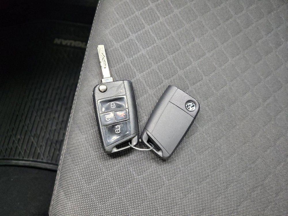 Used 2019 Volkswagen Tiguan S w/ Driver Assistance Package AWD/4WD image 32