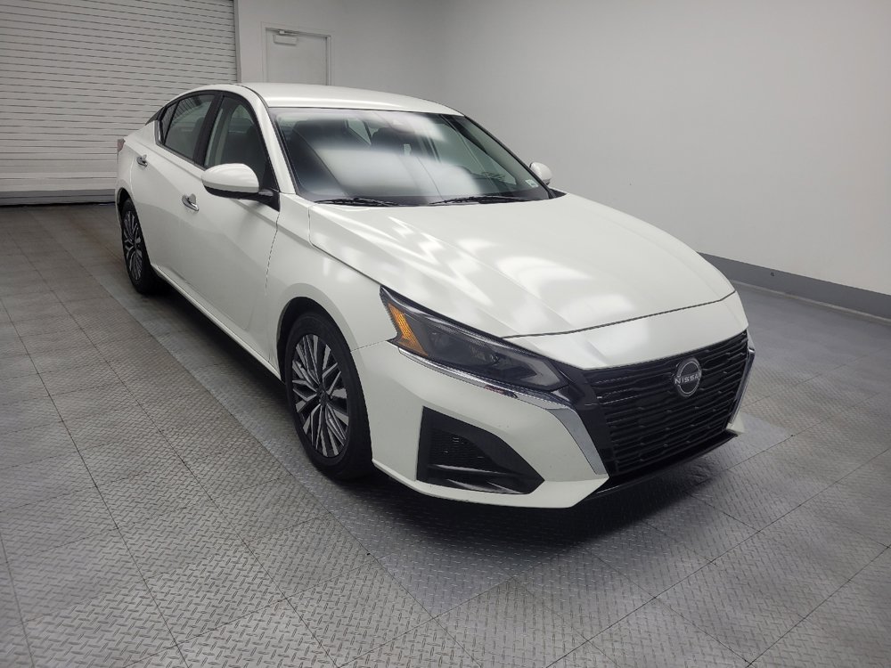 Used 2023 Nissan Altima 2.5 SV image 11