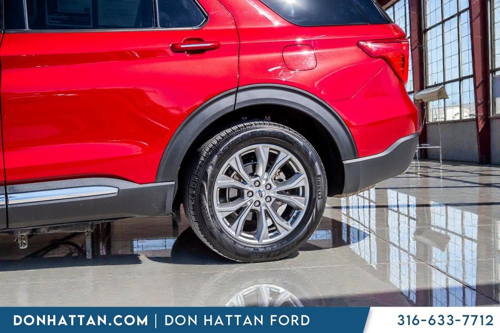 Used 2022 Ford Explorer Limited w/ Equipment Group 301A image 45