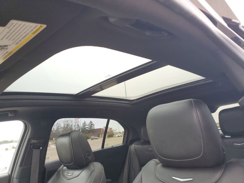 Used 2021 Cadillac XT4 Premium Luxury w/ Cold Weather Package image 19