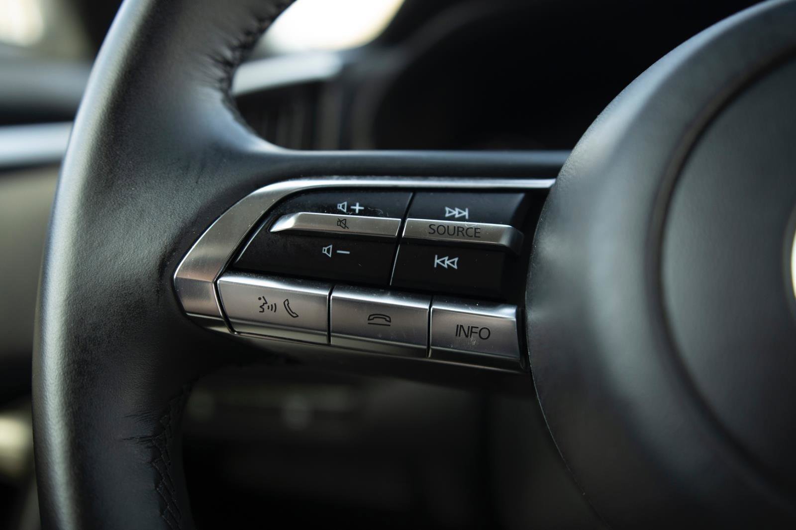 Used 2025 MAZDA CX-50 AWD 2.5 S w/ Preferred Package image 6