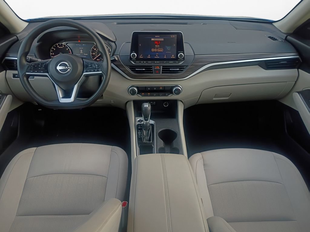 Used 2025 Nissan Altima 2.5 SV FWD image 20
