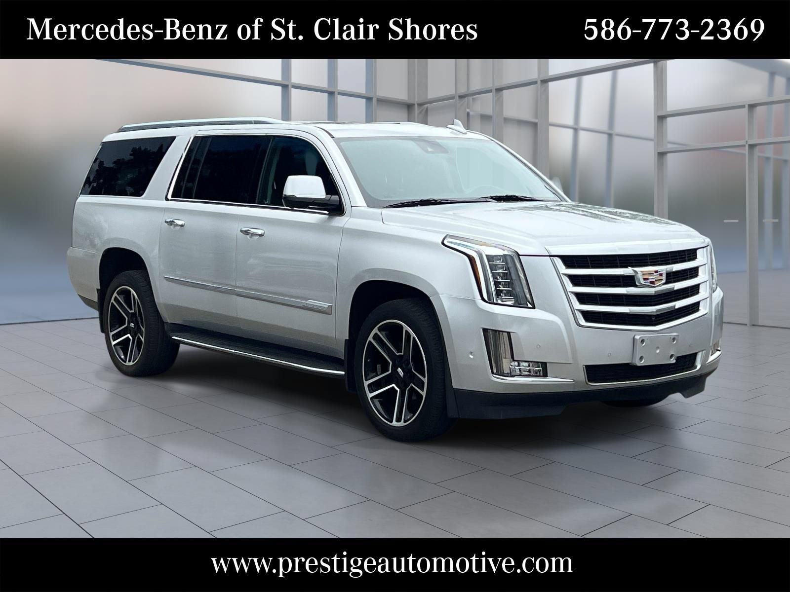 Used 2020 Cadillac Escalade ESV Luxury AWD/4WD image 8