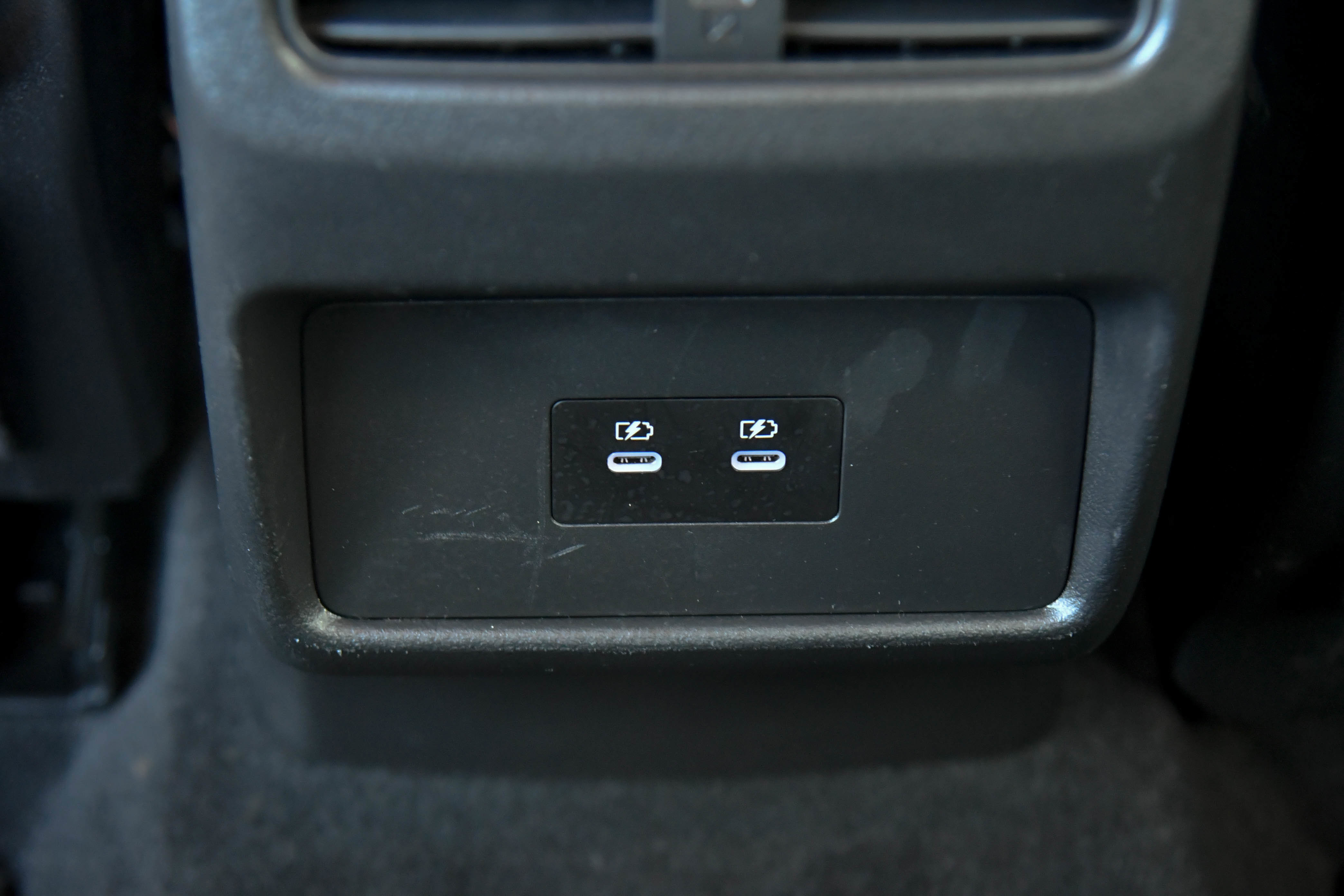 Used 2024 Nissan Rogue SV image 37