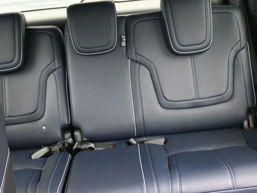 New 2026 INFINITI QX80 4WD image 23