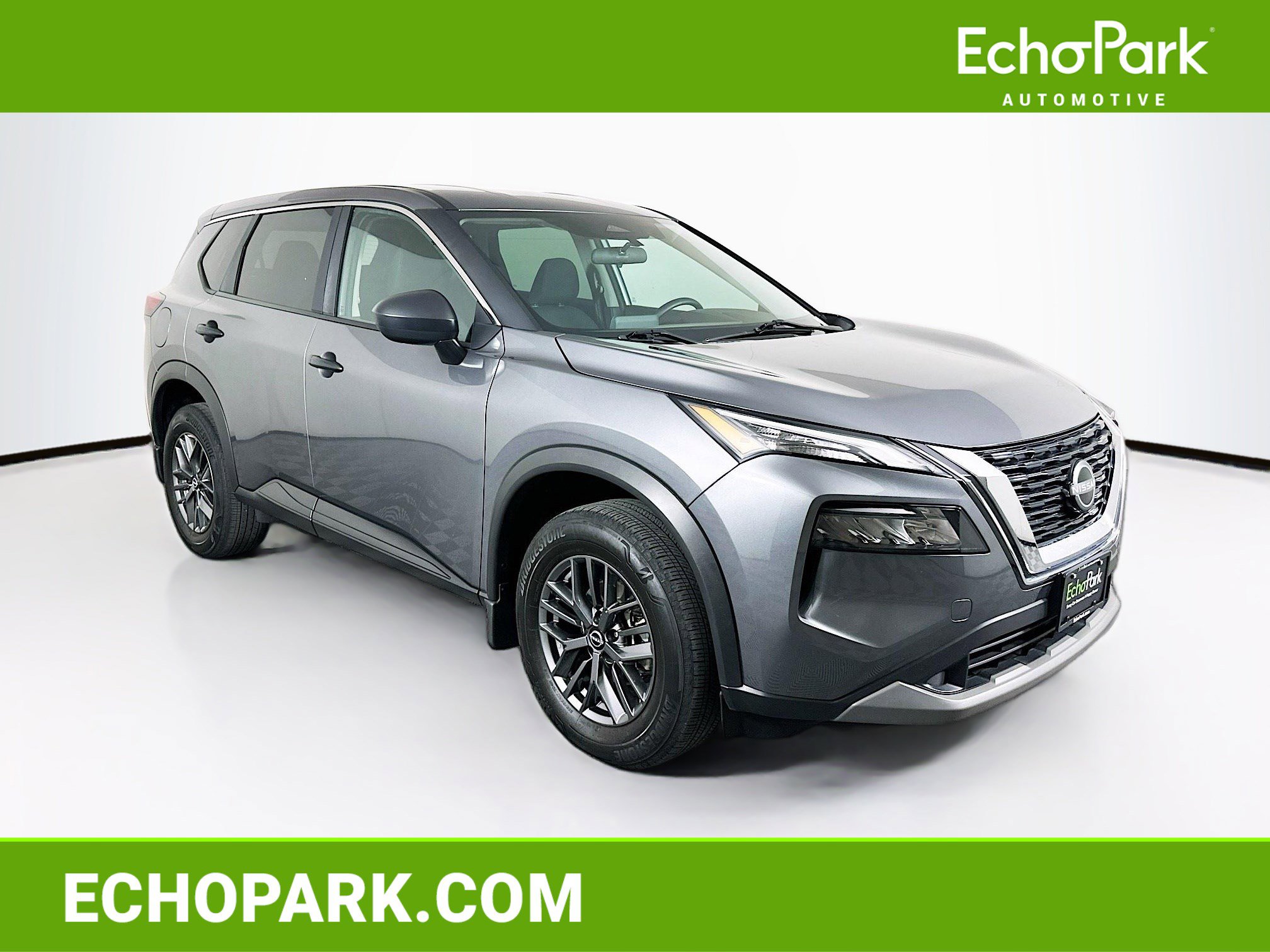 Used 2023 Nissan Rogue S image 1