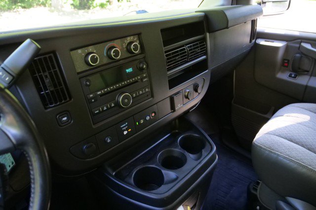 Used 2021 Chevrolet Express 3500 w/ Power Convenience Package RWD image 11