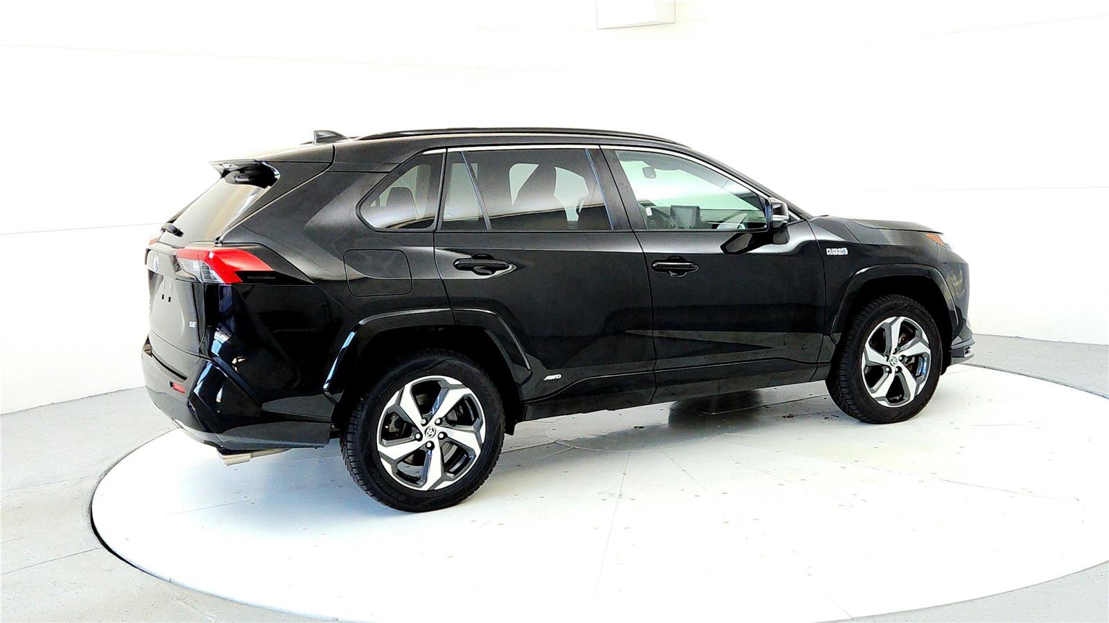 Certified 2022 Toyota RAV4 SE image 6