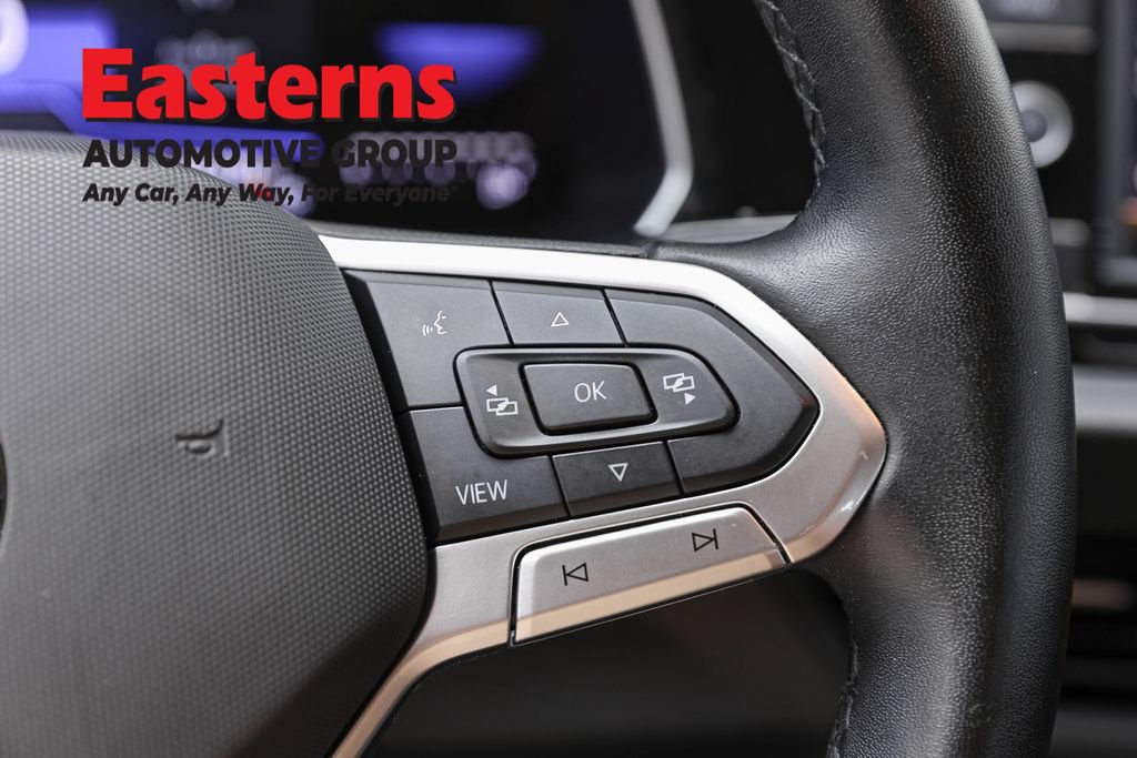 Used 2024 Volkswagen Jetta SE FWD image 17