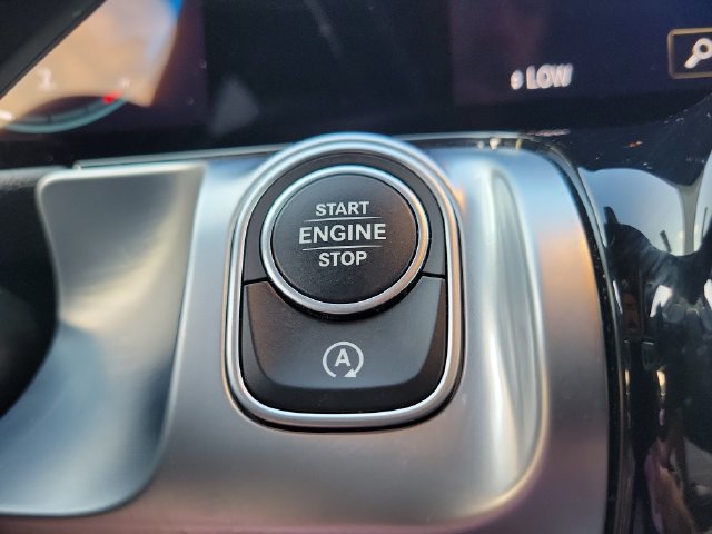 Used 2022 Mercedes-Benz GLB 250 4MATIC image 24