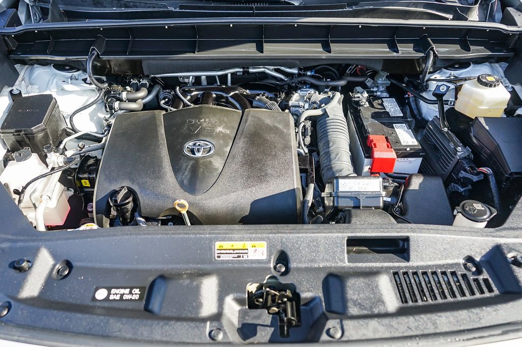 Used 2022 Toyota Highlander XLE image 30