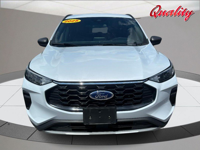Used 2025 Ford Escape ST-Line FWD image 10
