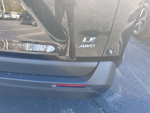 New 2025 Toyota RAV4 LE image 4