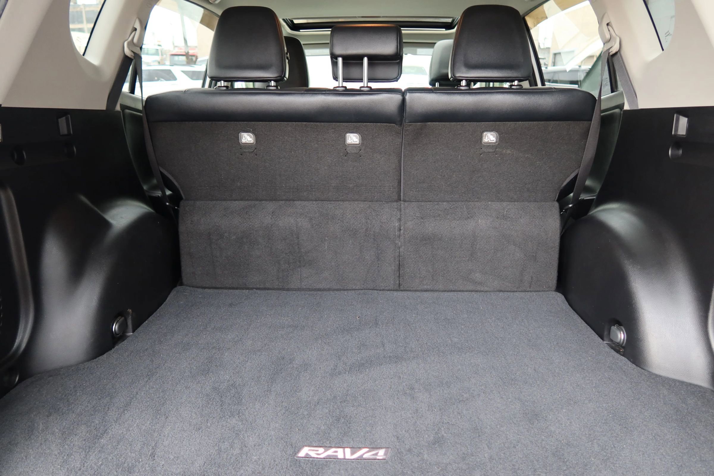 Used 2013 Toyota RAV4 Limited image 22