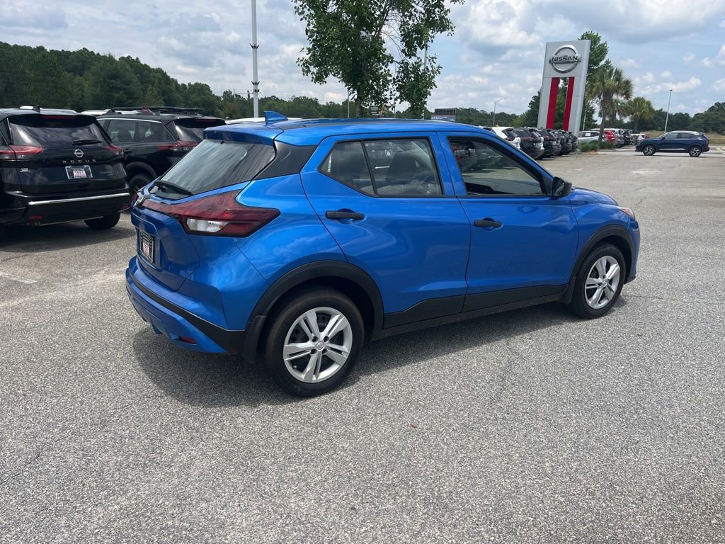 Used 2024 Nissan Kicks S FWD image 5